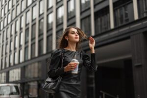 Style Tips to Look Elegant Without Overdressing